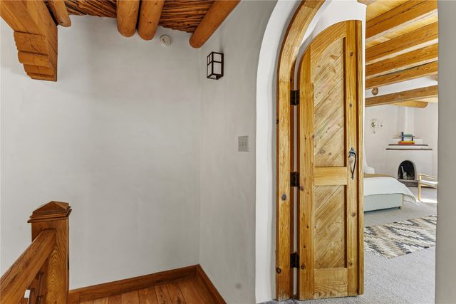 1330 Bishops Lodge Road, Santa Fe, NM 87506