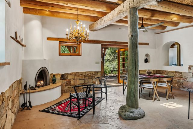 1330 Bishops Lodge Road, Santa Fe, NM 87506