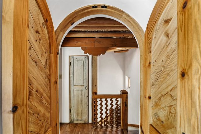 1330 Bishops Lodge Road, Santa Fe, NM 87506