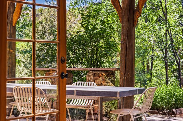1330 Bishops Lodge Road, Santa Fe, NM 87506
