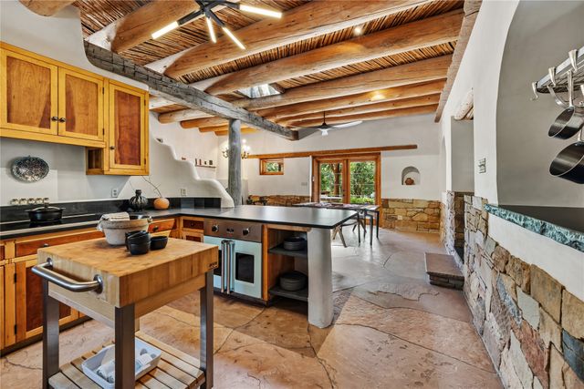 1330 Bishops Lodge Road, Santa Fe, NM 87506