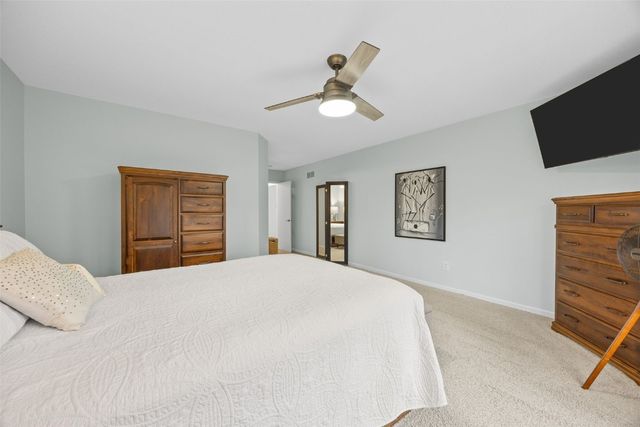 3802 Richland Dr NW, Cedar Rapids, IA 52405