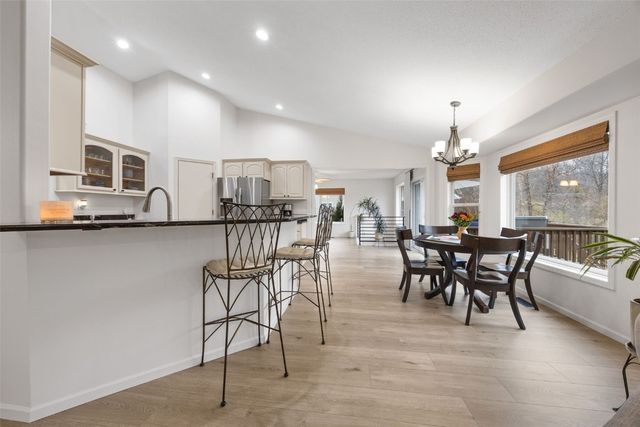 3802 Richland Dr NW, Cedar Rapids, IA 52405