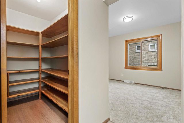 732 S 96th STREET, West Allis, WI 53214
