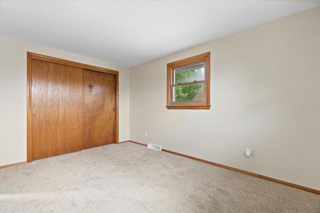 732 S 96th STREET, West Allis, WI 53214