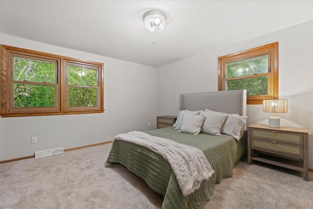 732 S 96th STREET, West Allis, WI 53214