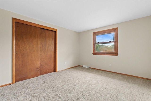 732 S 96th STREET, West Allis, WI 53214