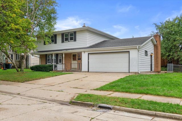 732 S 96th STREET, West Allis, WI 53214