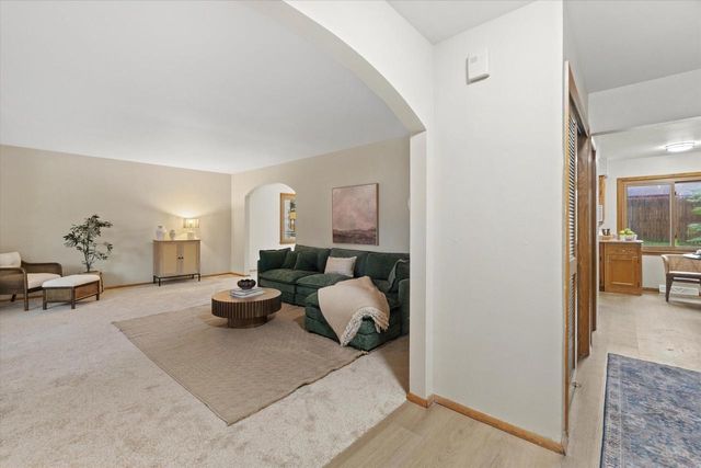 732 S 96th STREET, West Allis, WI 53214