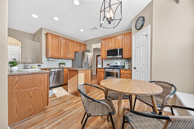 6718 Durango Creek Drive, Magnolia, TX 77354