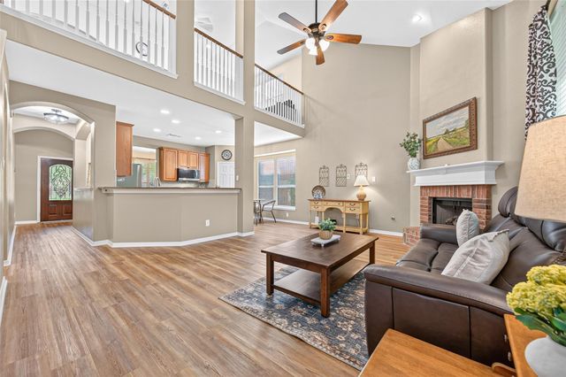 6718 Durango Creek Drive, Magnolia, TX 77354