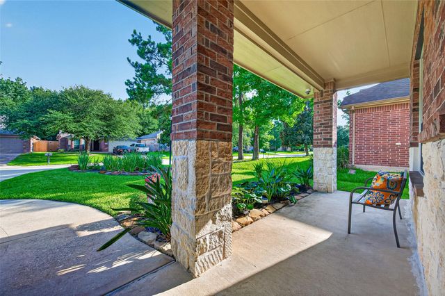 6718 Durango Creek Drive, Magnolia, TX 77354