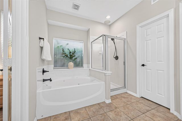 6718 Durango Creek Drive, Magnolia, TX 77354