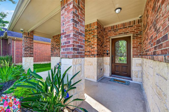 6718 Durango Creek Drive, Magnolia, TX 77354