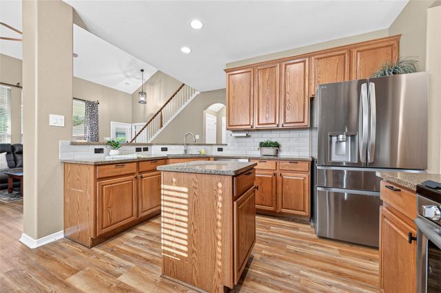 6718 Durango Creek Drive, Magnolia, TX 77354