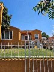 2638 Iowa, South Gate, CA 90280