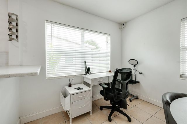 101 40TH AVENUE NE, St Petersburg, FL 33703