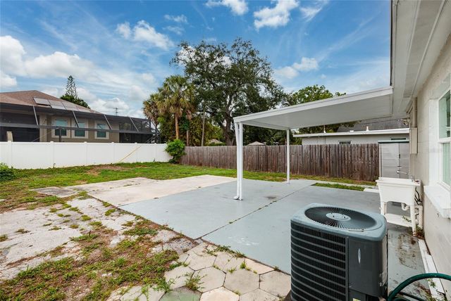 101 40TH AVENUE NE, St Petersburg, FL 33703