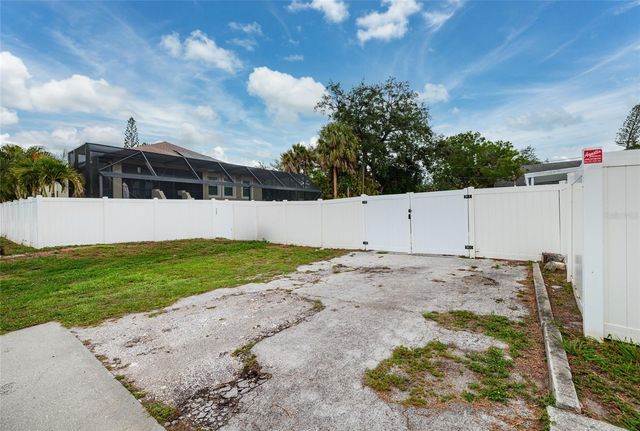 101 40TH AVENUE NE, St Petersburg, FL 33703