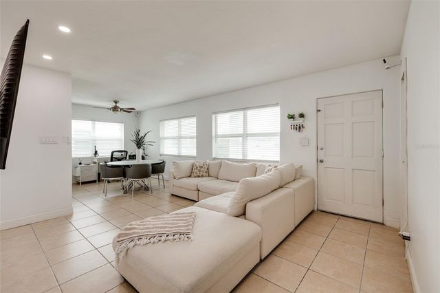 101 40TH AVENUE NE, St Petersburg, FL 33703