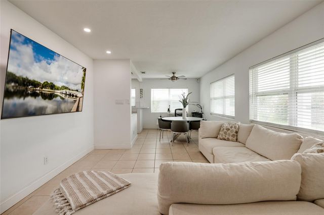 101 40TH AVENUE NE, St Petersburg, FL 33703