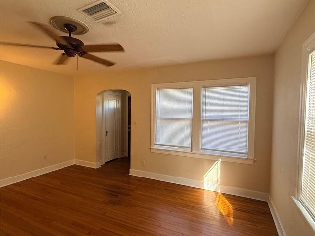 3610 DARTMOUTH AVENUE N, St Petersburg, FL 33713