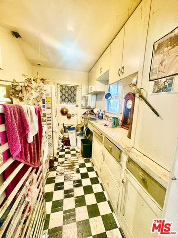 2005 4th Street, Santa Monica, CA 90405