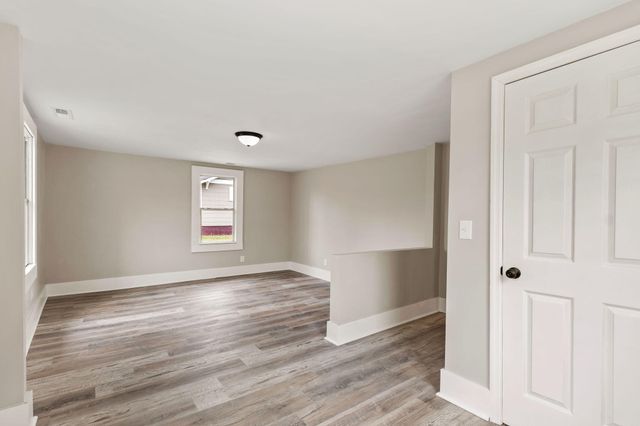 1055 N Orchard Knob Avenue, Chattanooga, TN 37406