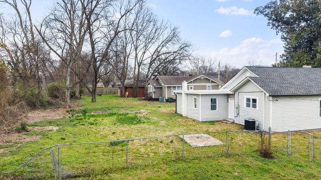 1055 N Orchard Knob Avenue, Chattanooga, TN 37406