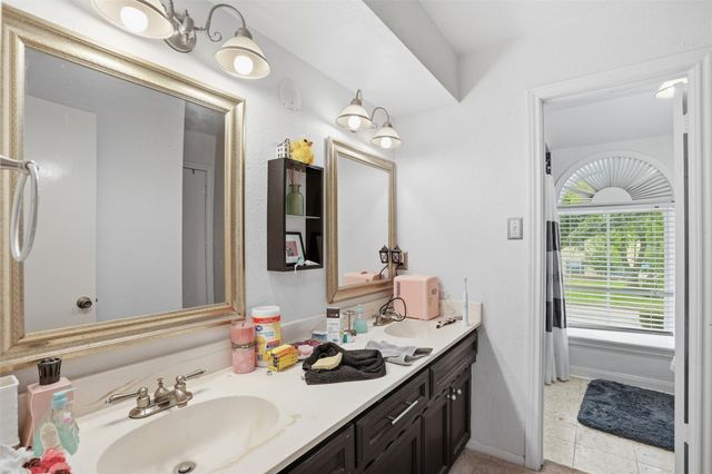 5814 Lodge Creek Drive, Houston, TX 77066