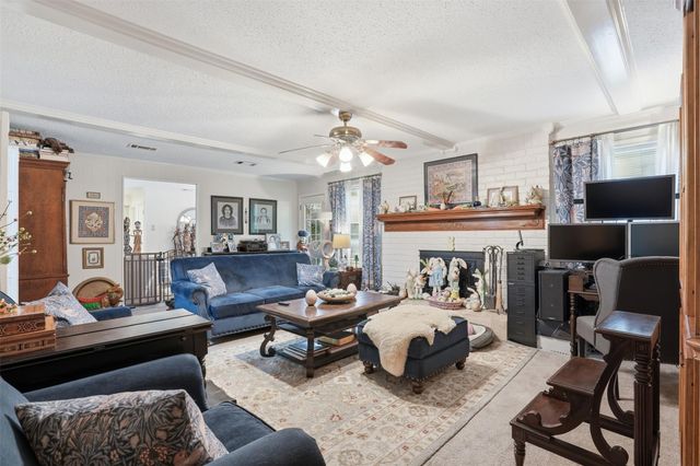 5814 Lodge Creek Drive, Houston, TX 77066