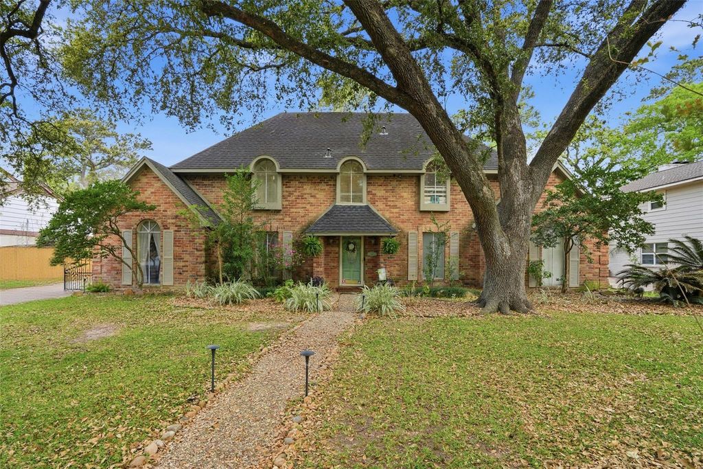 5814 Lodge Creek Drive, Houston, TX 77066