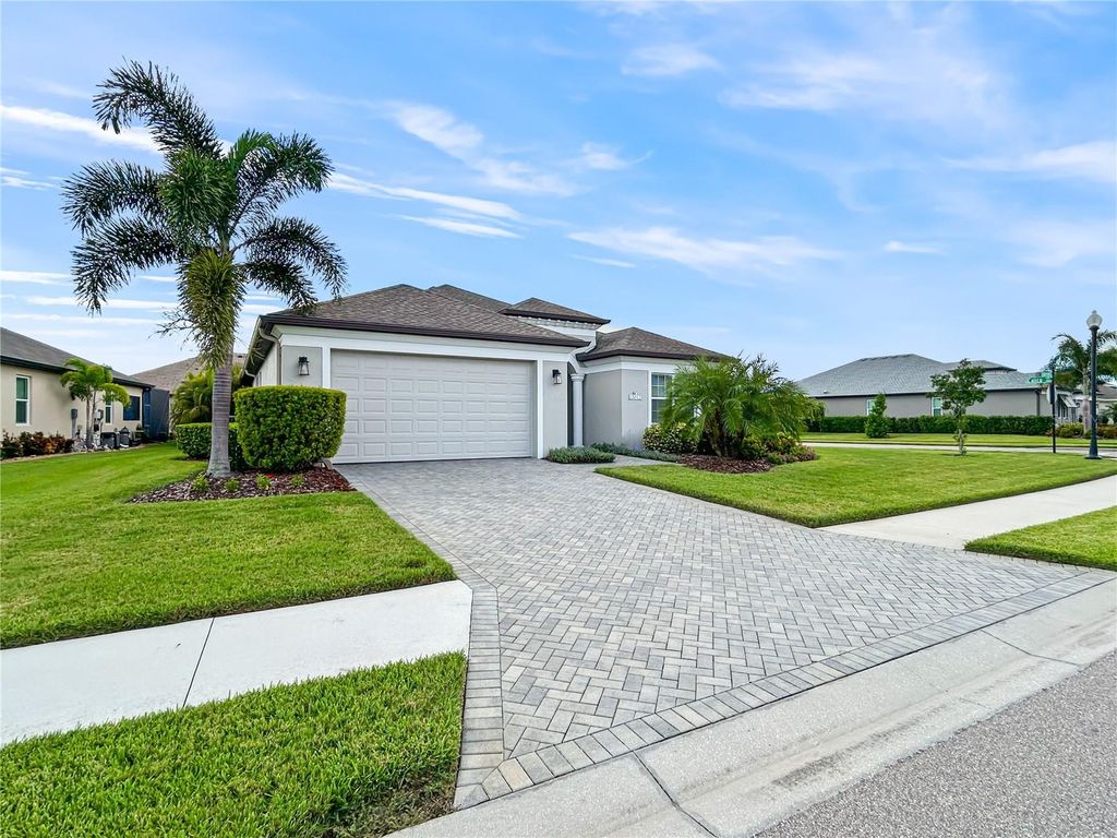 Image 2 of property listing at 12022 GOLDENROD AVENUE, Bradenton, FL 34212