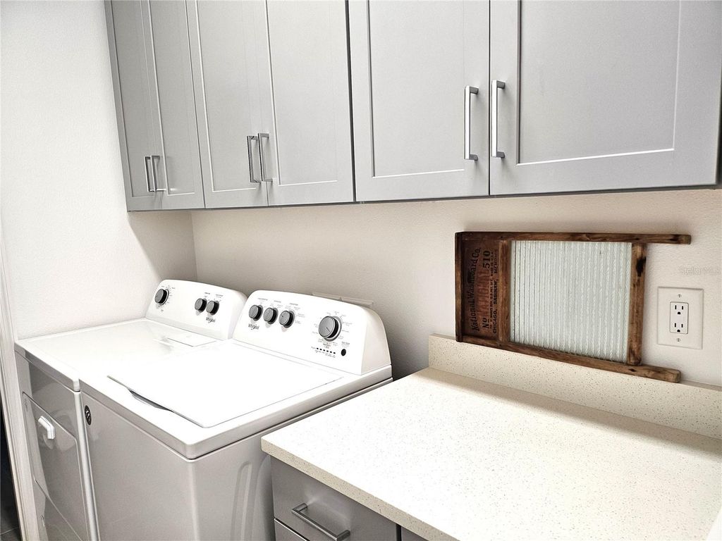 Image 51 of property listing at 12022 GOLDENROD AVENUE, Bradenton, FL 34212