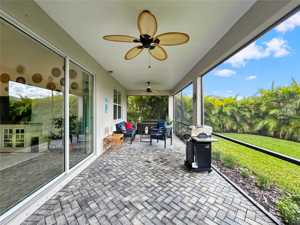 Image 52 of property listing at 12022 GOLDENROD AVENUE, Bradenton, FL 34212
