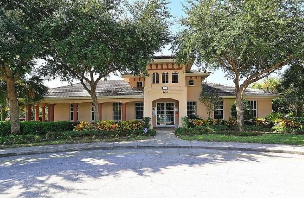 Image 60 of property listing at 12022 GOLDENROD AVENUE, Bradenton, FL 34212