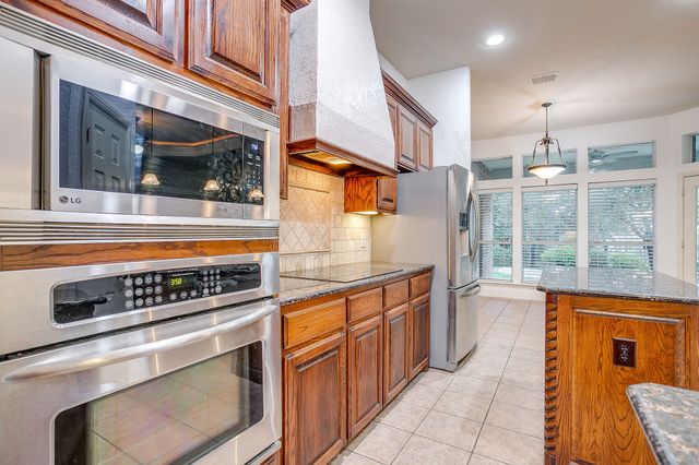 4549 Rancho Blanca Court, Fort Worth, TX 76108