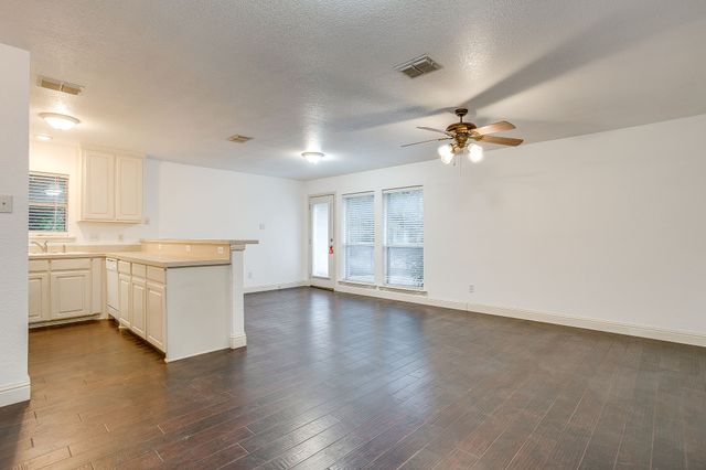 4549 Rancho Blanca Court, Fort Worth, TX 76108