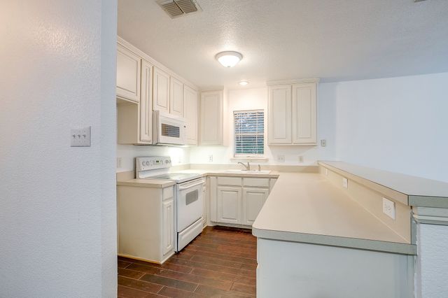 4549 Rancho Blanca Court, Fort Worth, TX 76108