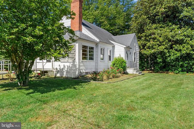 10740 KINGS HIGHWAY, Montross, VA 22520
