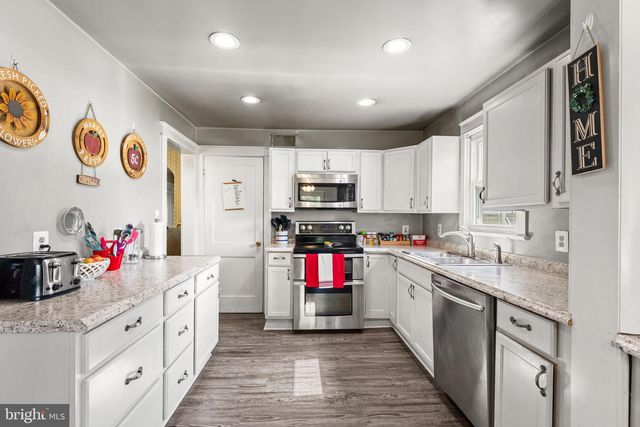 10740 KINGS HIGHWAY, Montross, VA 22520