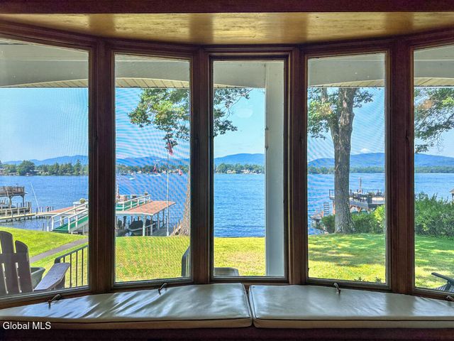 29 Trout Pavilion Road, Queensbury, NY 12804