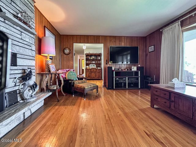29 Trout Pavilion Road, Queensbury, NY 12804