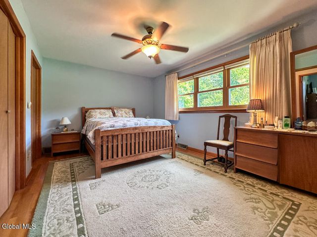 29 Trout Pavilion Road, Queensbury, NY 12804