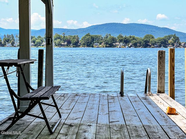 29 Trout Pavilion Road, Queensbury, NY 12804