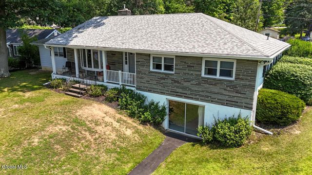 29 Trout Pavilion Road, Queensbury, NY 12804