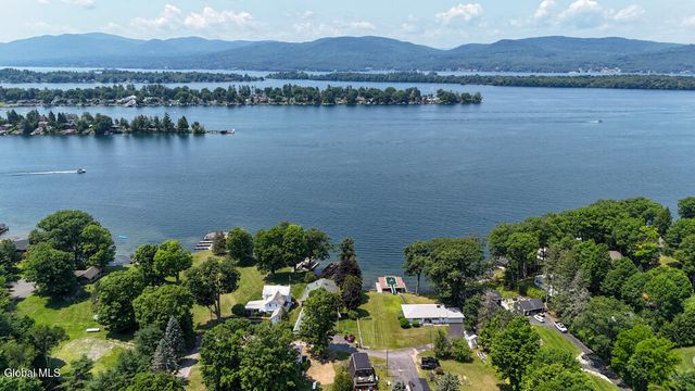 29 Trout Pavilion Road, Queensbury, NY 12804