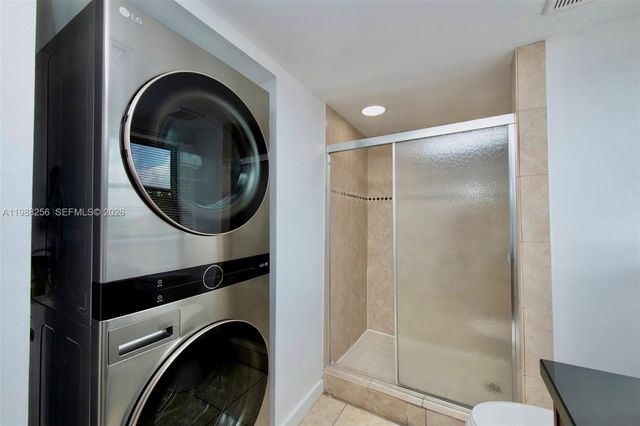 20850 San Simeon Way 506-5, Miami, FL 33179