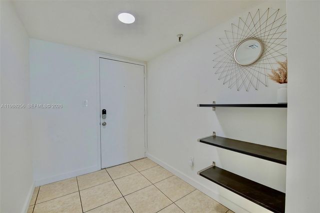 20850 San Simeon Way 506-5, Miami, FL 33179