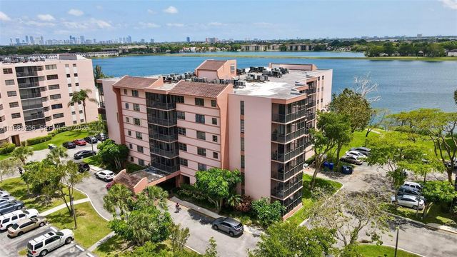 20850 San Simeon Way 506-5, Miami, FL 33179